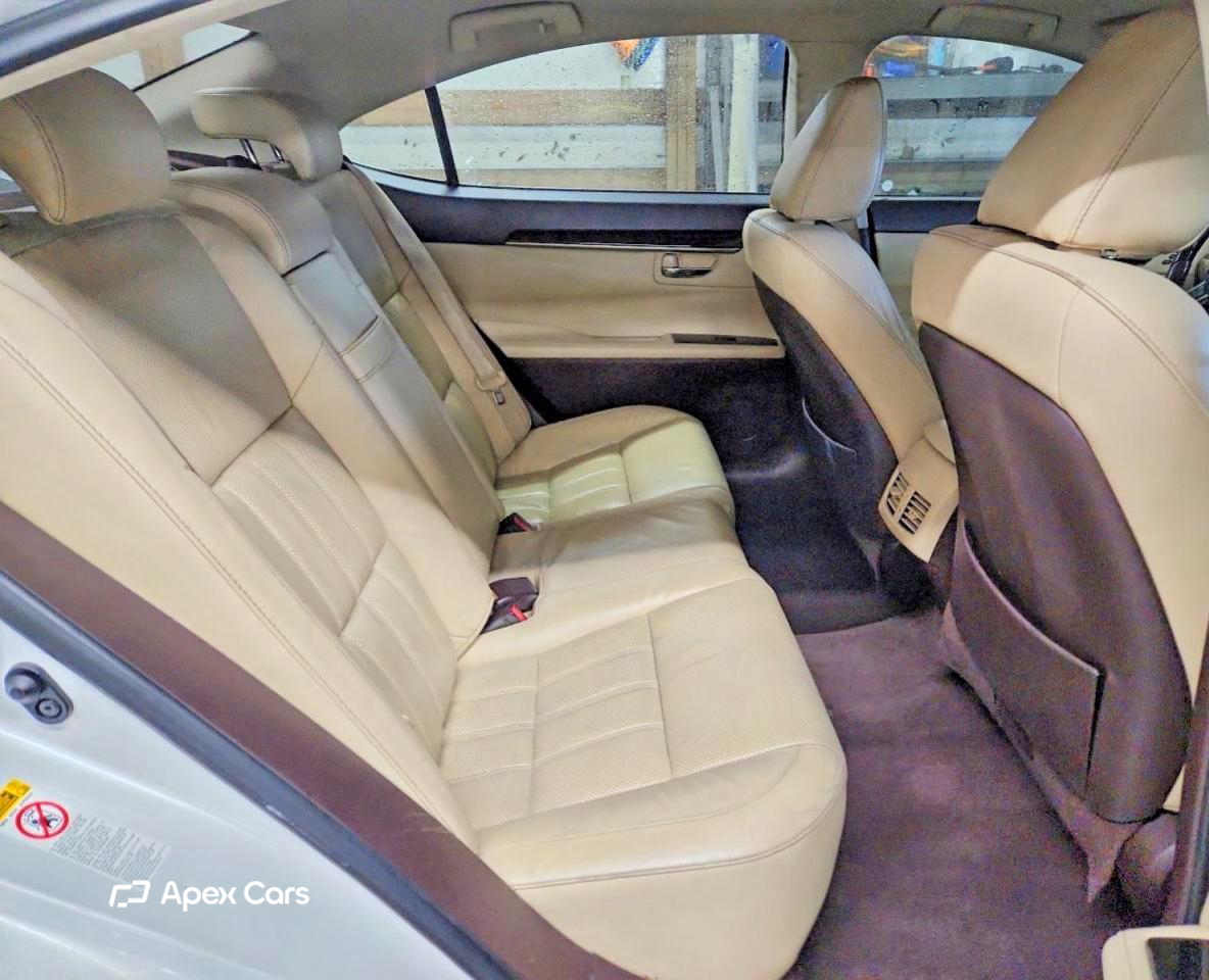 Lexus ES 2016
