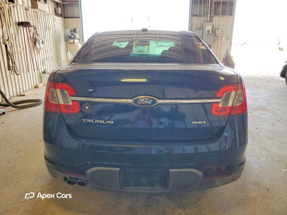 Ford Taurus 2012