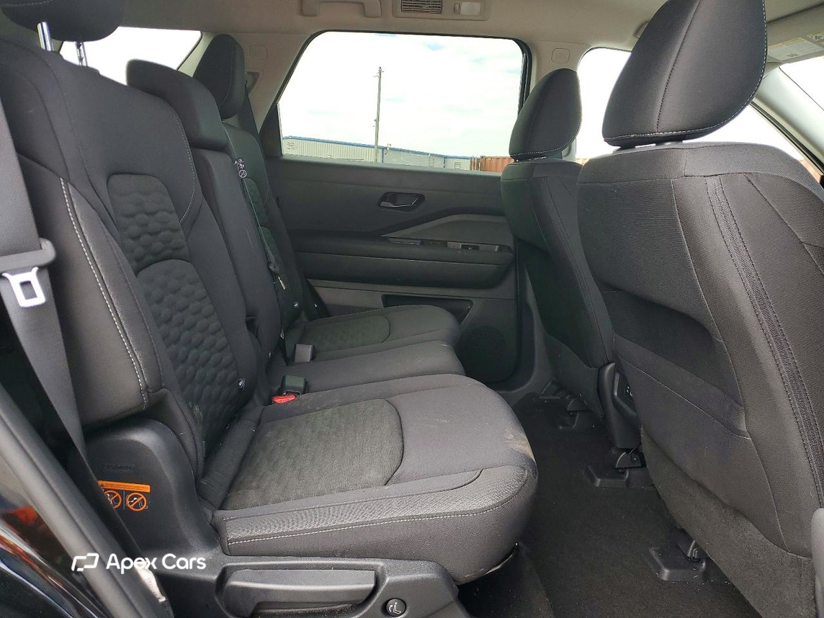 Nissan Pathfinder 2025