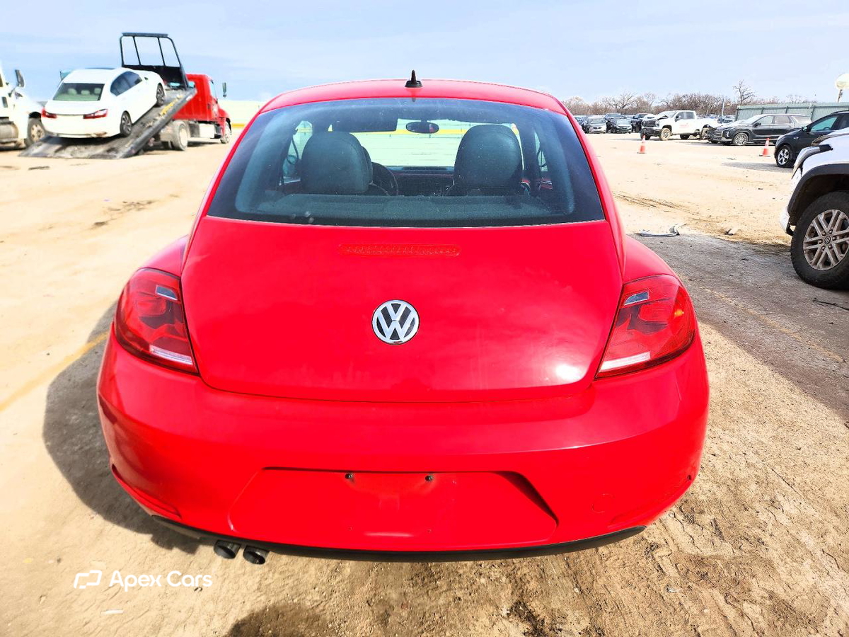 Volkswagen Beetle 2015