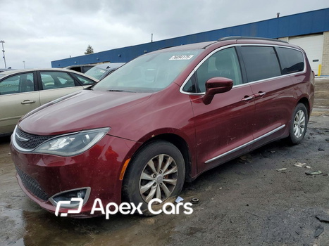 Chrysler Pacifica 2017 - Image 1 of 13
