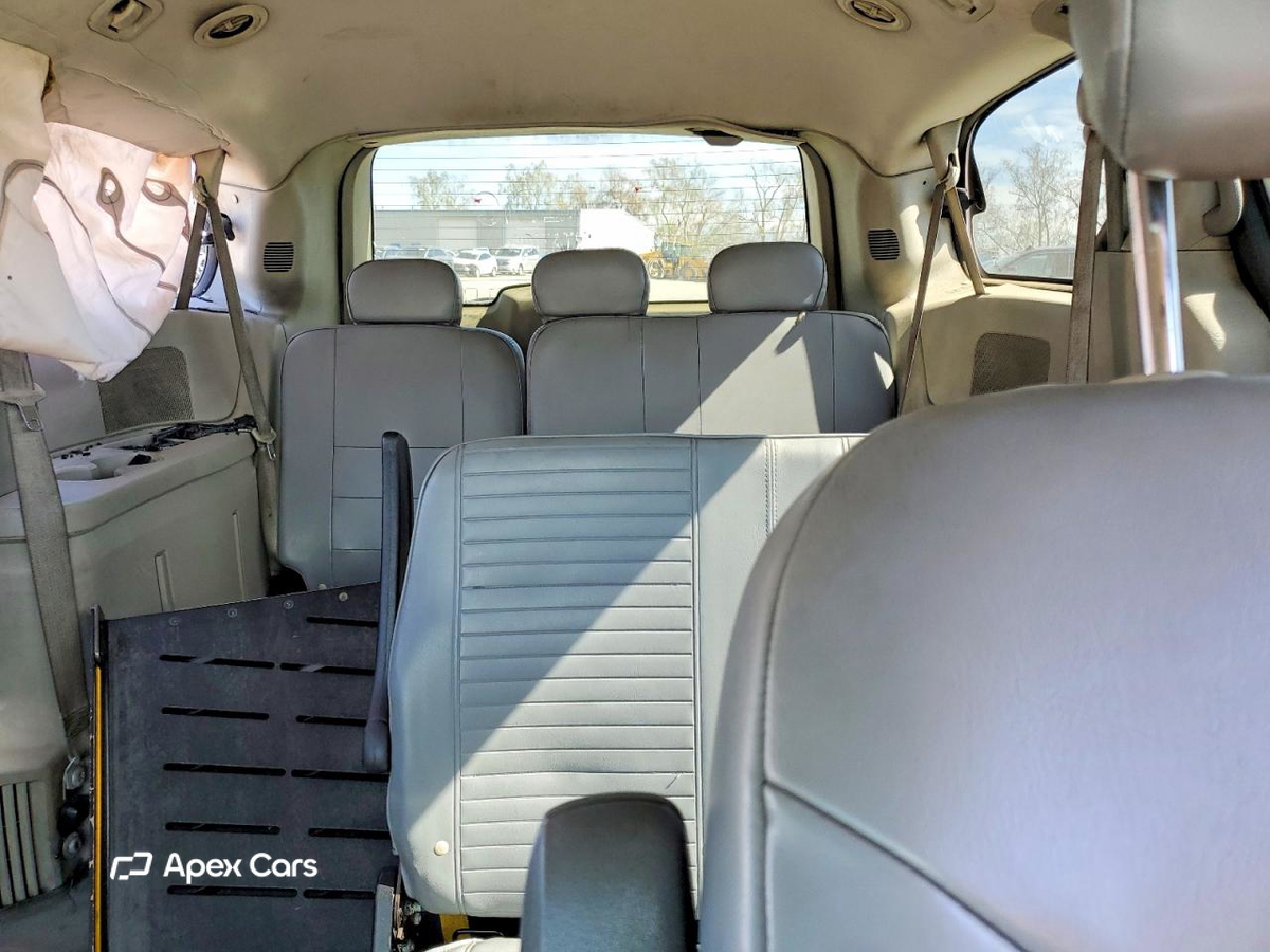 Dodge Caravan 2015