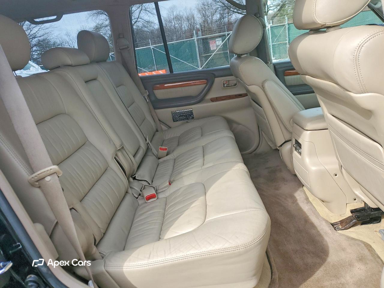 Lexus LX 2004