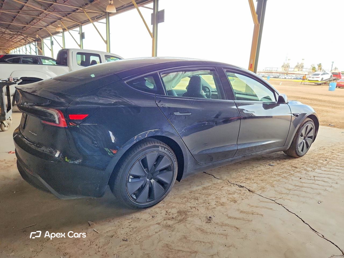 Tesla Model 3 2025