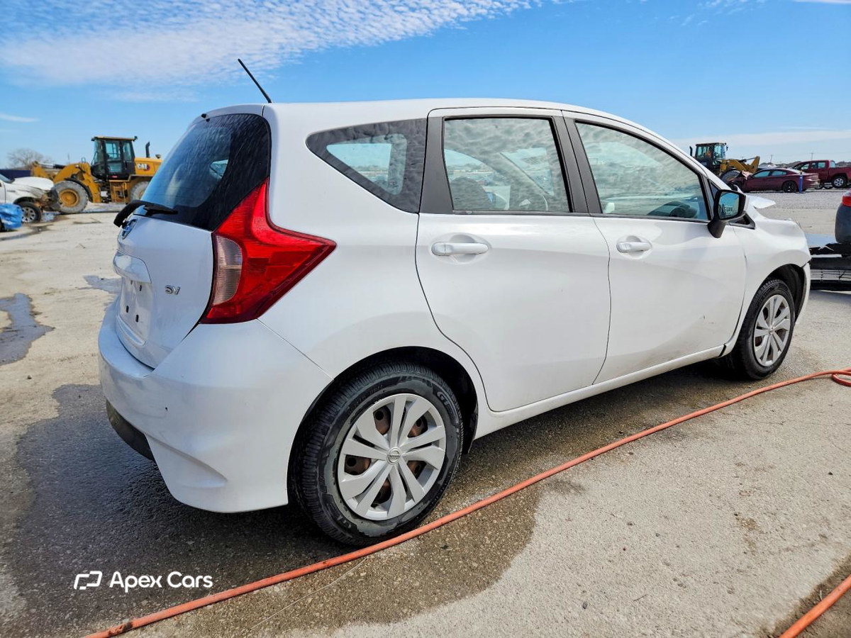 Nissan Versa 2018