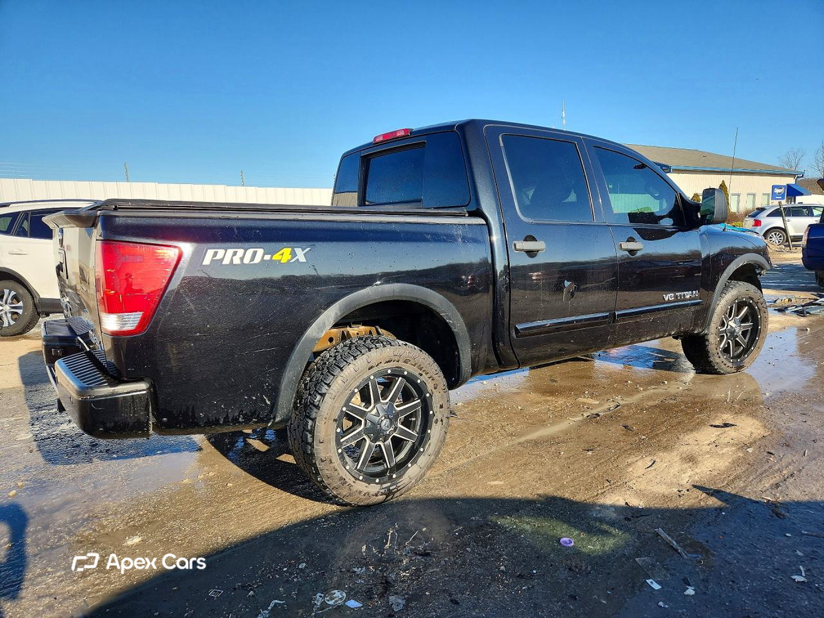 Nissan Titan 2013
