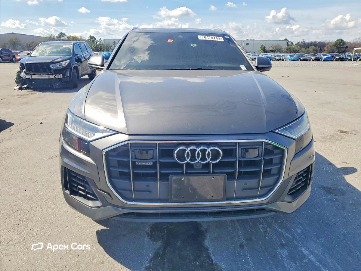 Audi Q8 2021