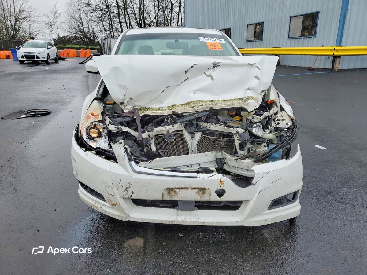 Subaru Legacy 2011