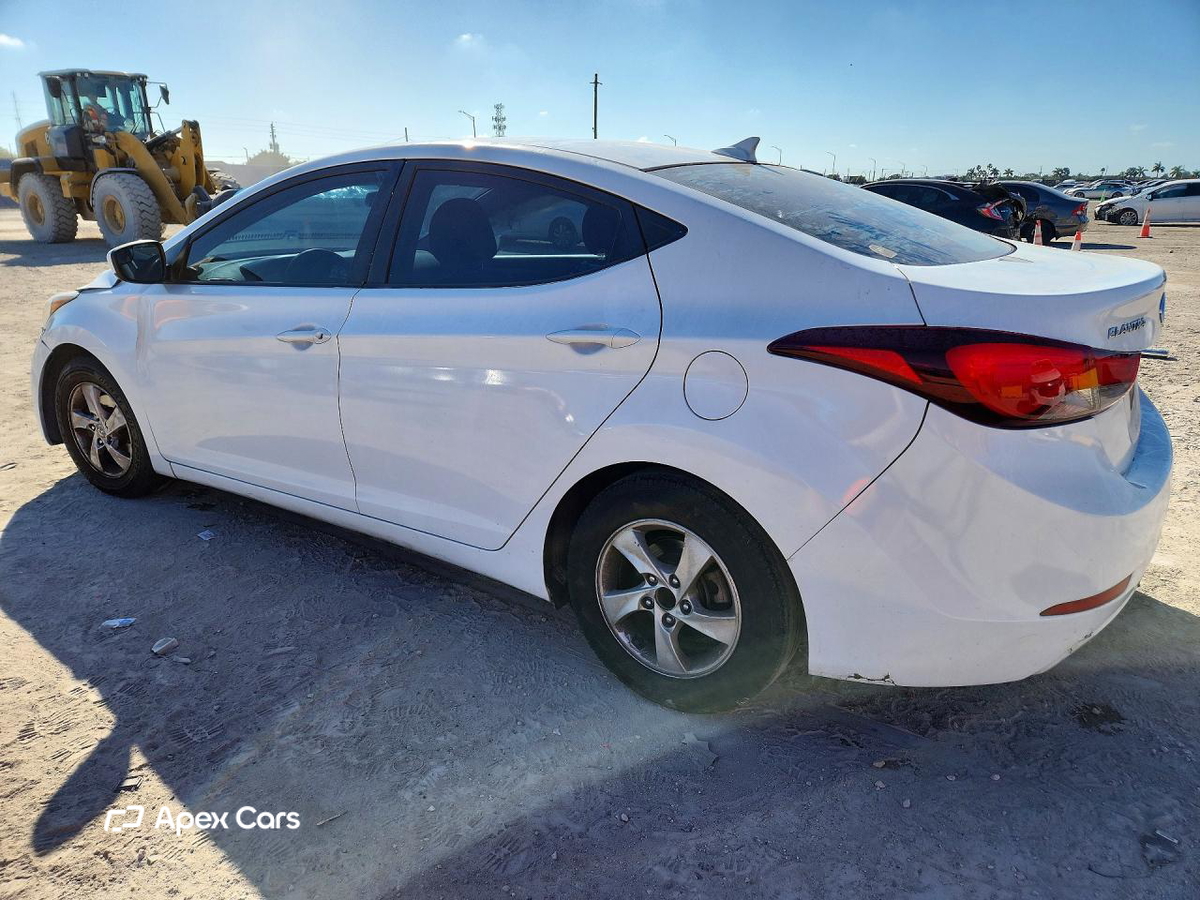 Hyundai Elantra 2015