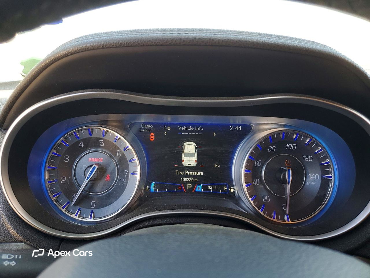 Chrysler 300 2016