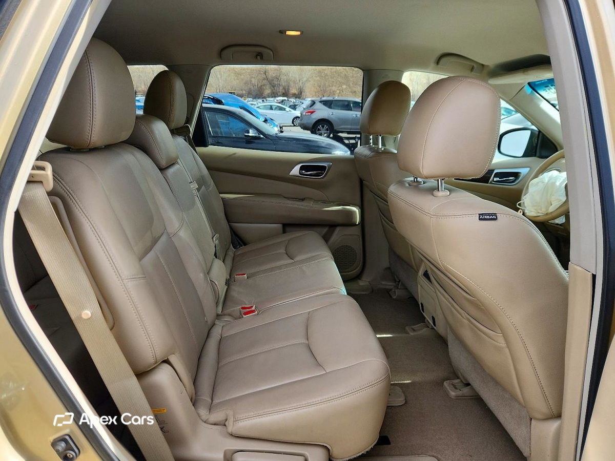 Nissan Pathfinder 2013
