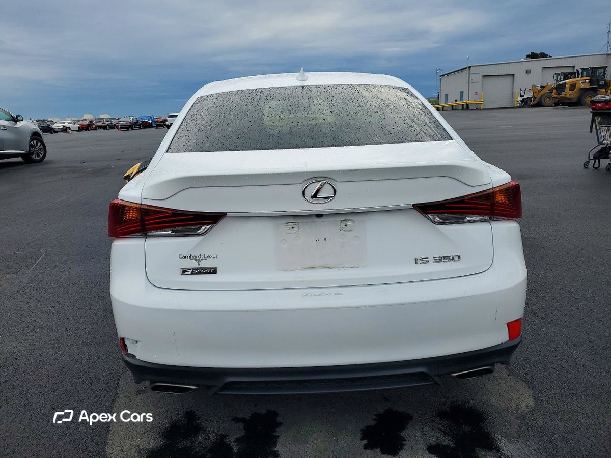 Lexus IS 2017