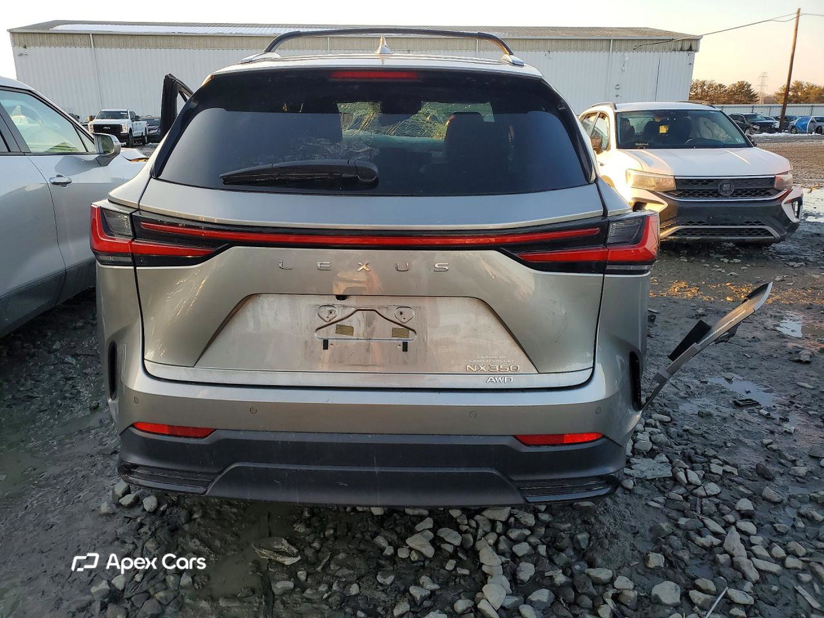 Lexus NX 2023