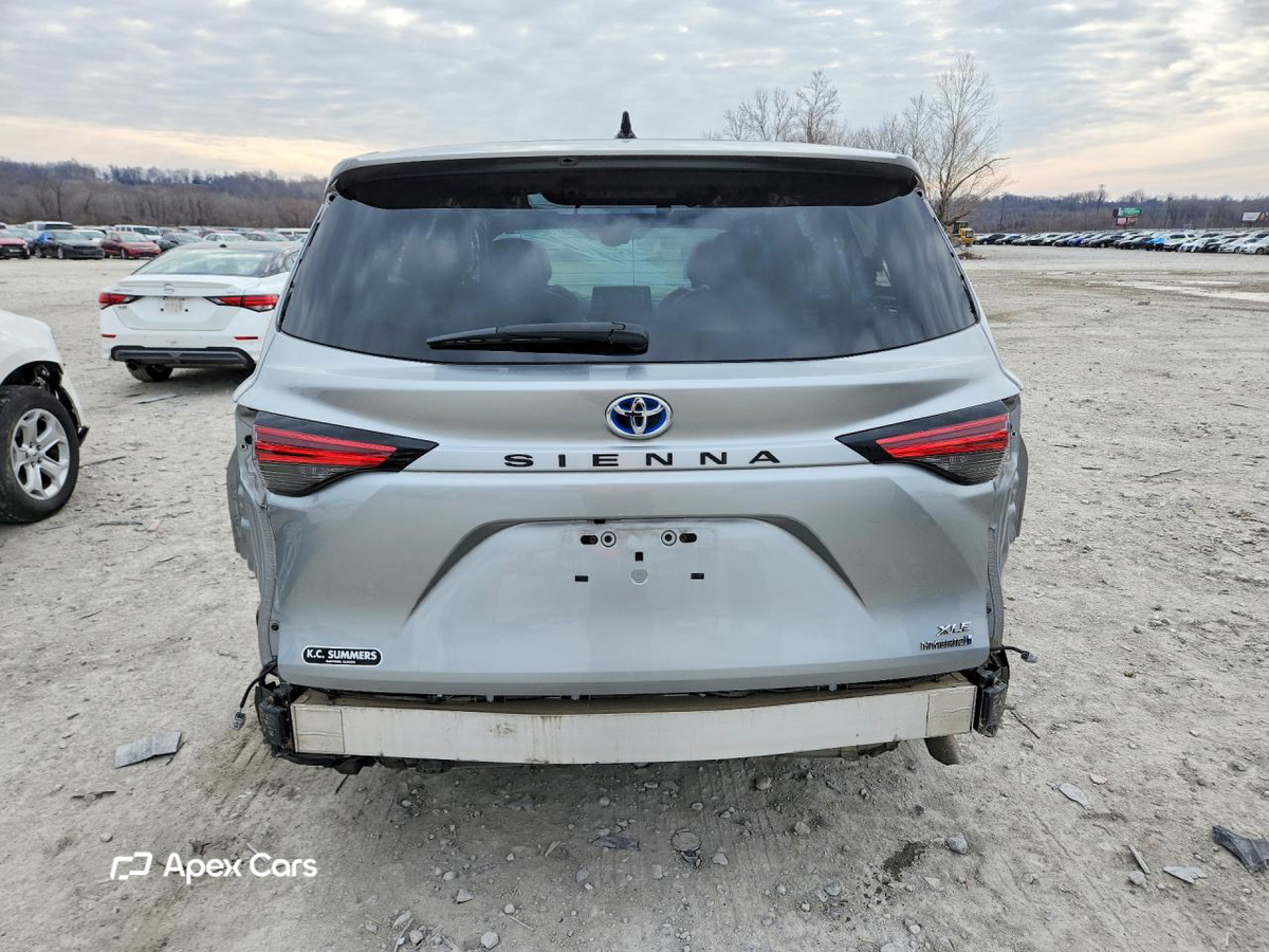 Toyota Sienna 2021