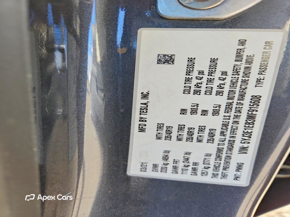 Tesla Model 3 2021