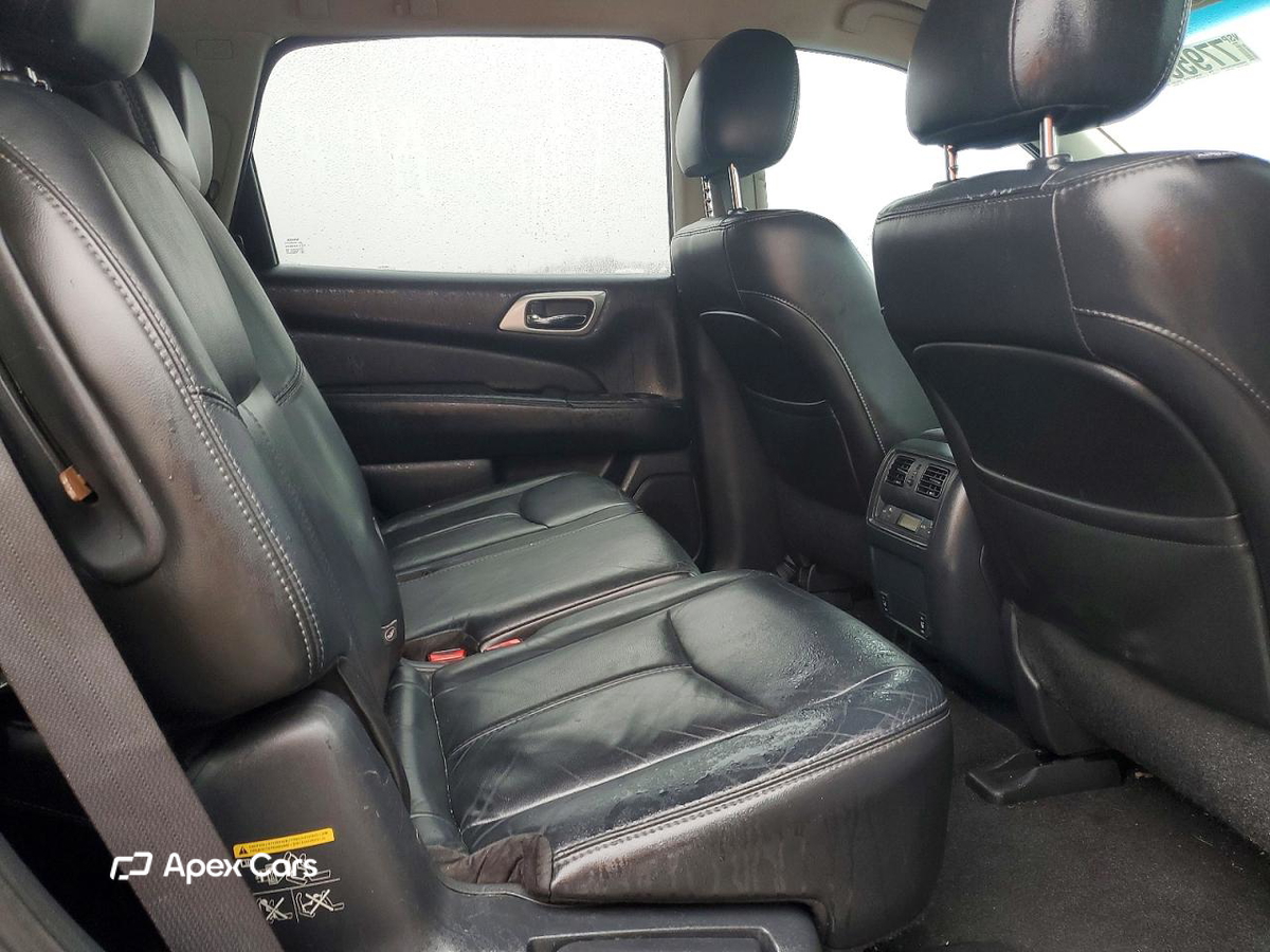 Nissan Pathfinder 2014