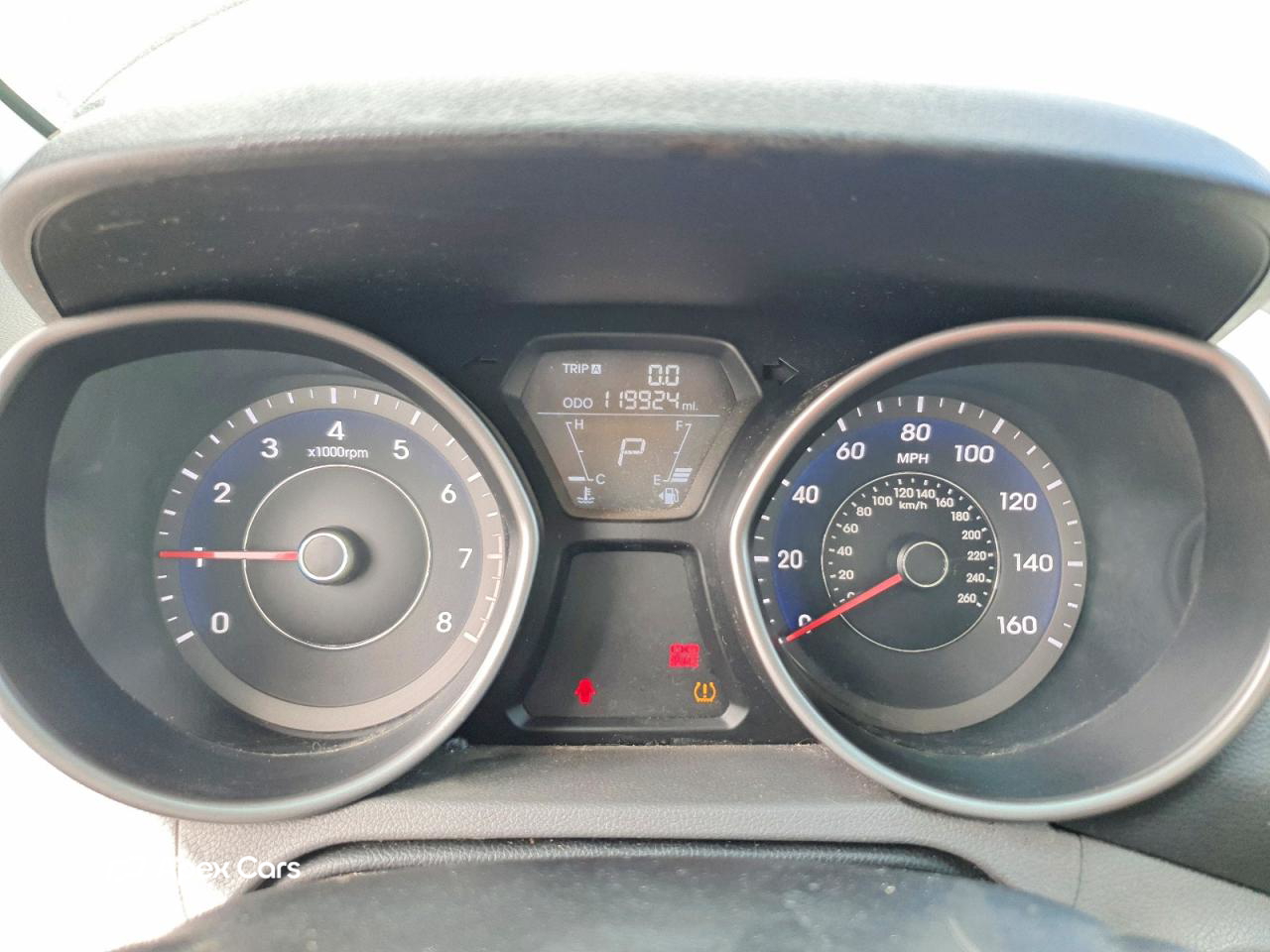Hyundai Elantra 2012