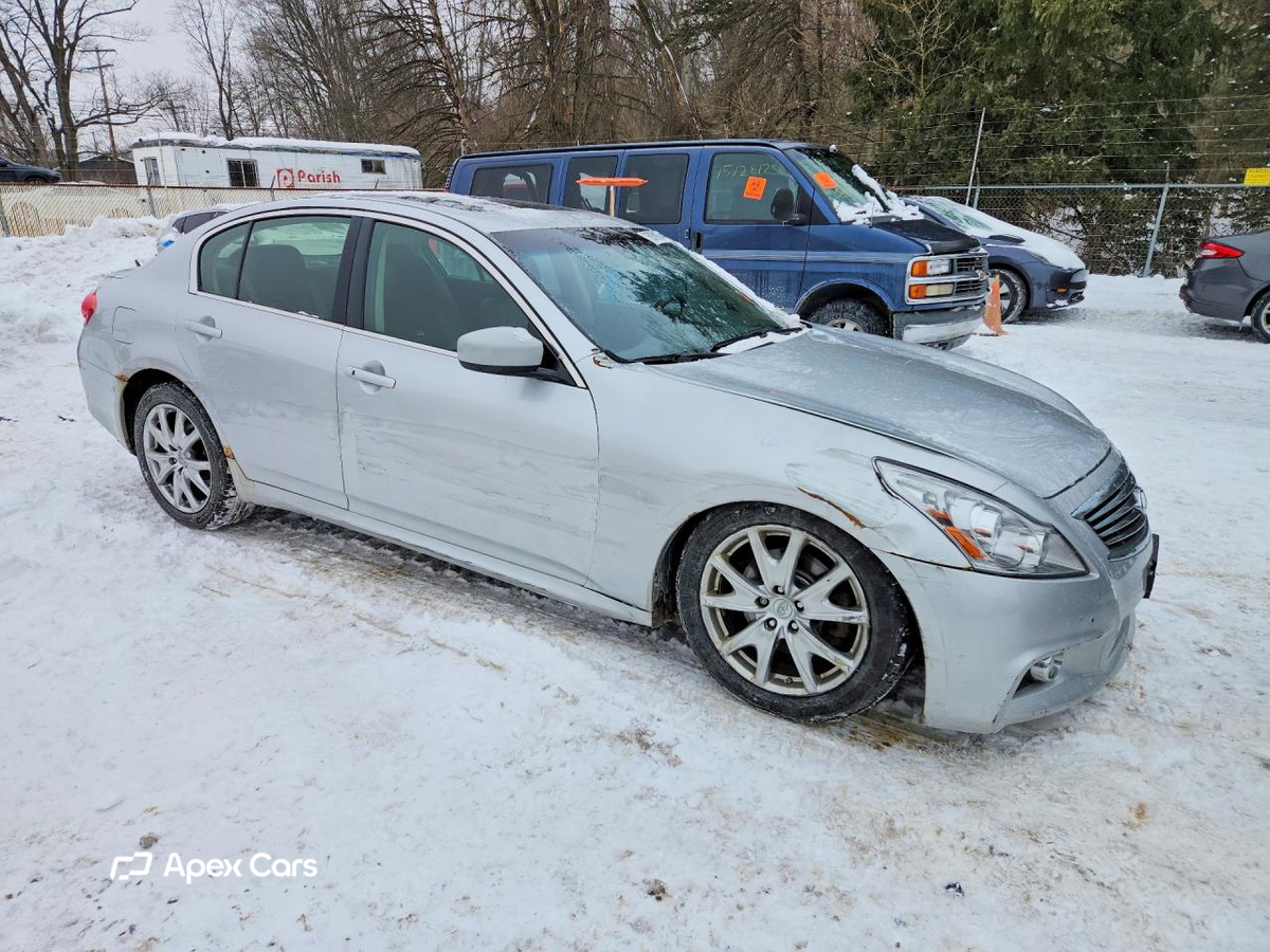 Infiniti G 2013