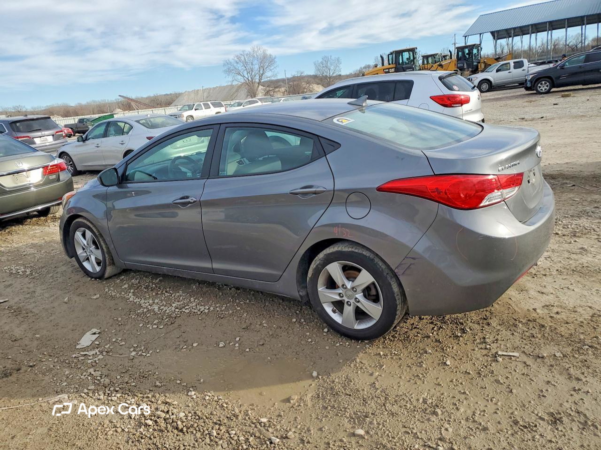 Hyundai Elantra 2013