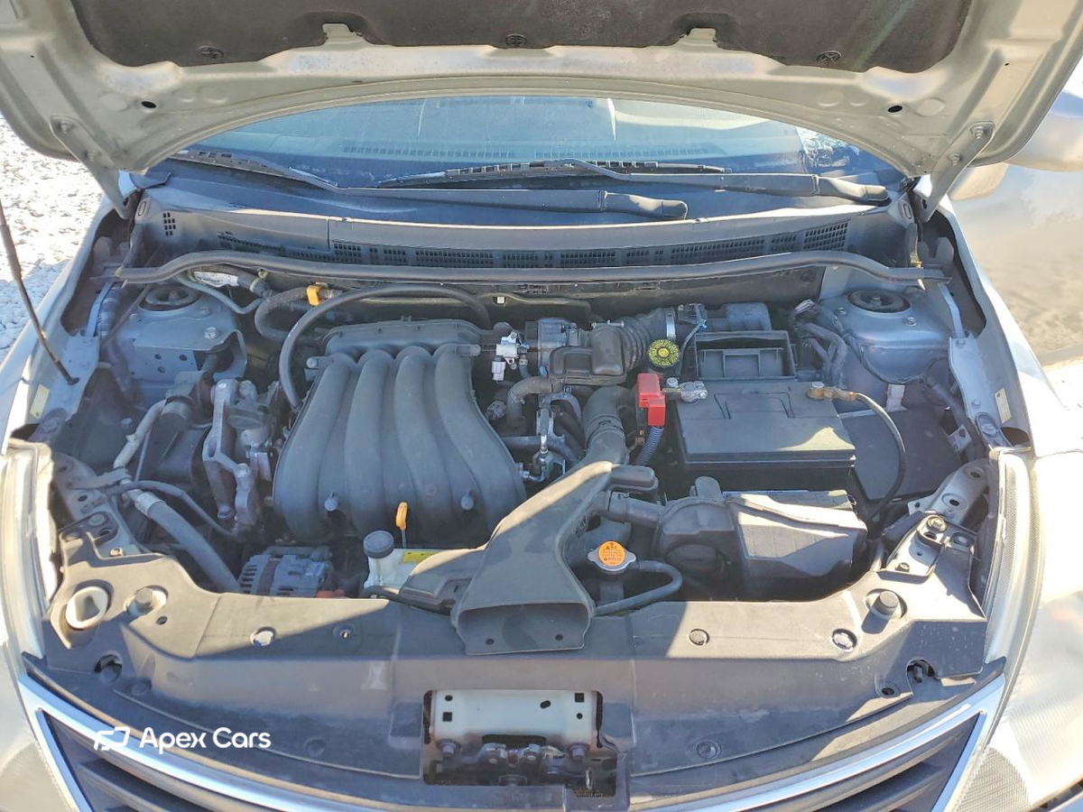 Nissan Versa 2012