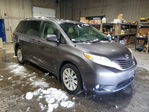 Toyota Sienna 2011