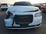 Chrysler 300 2023