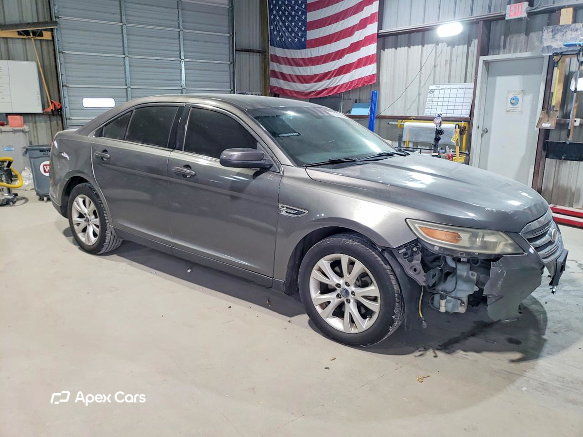 Ford Taurus 2011