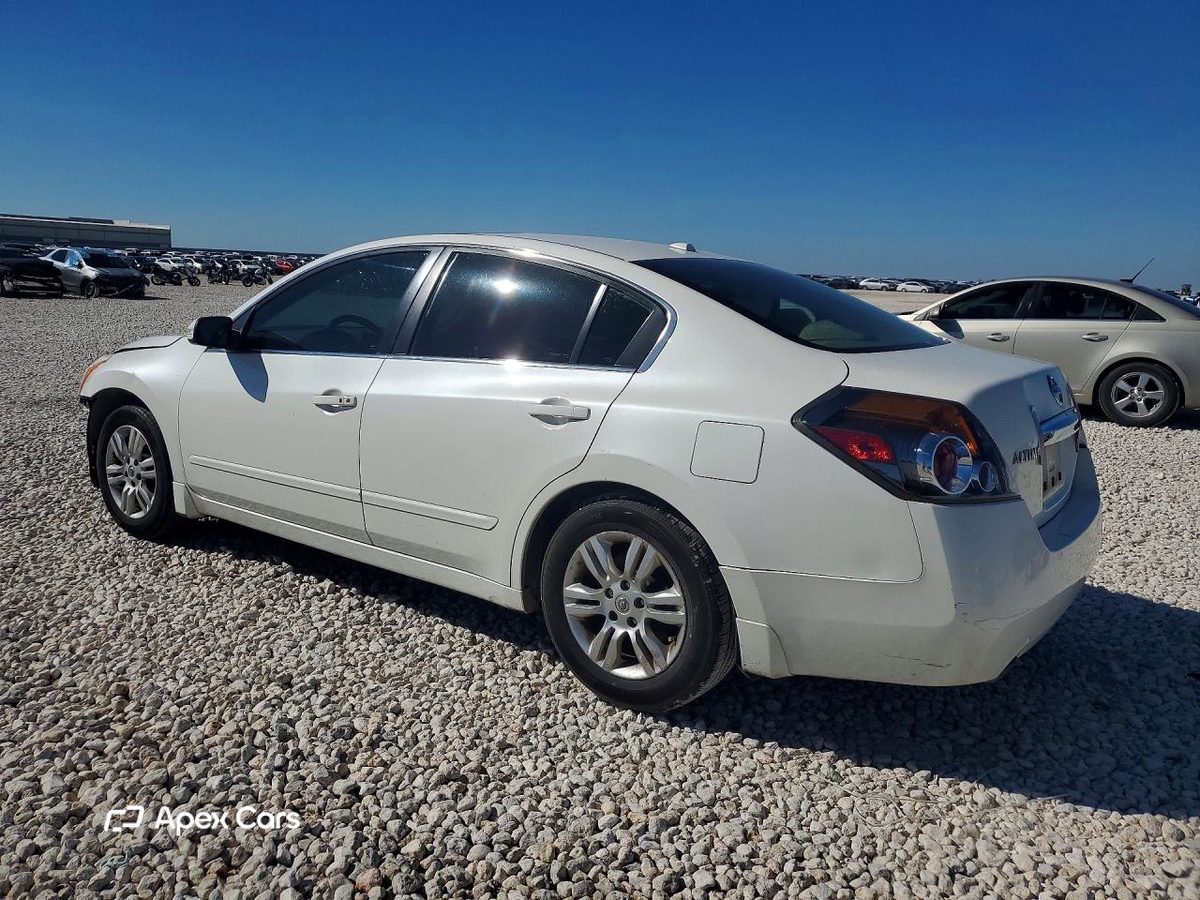 Nissan Altima 2011