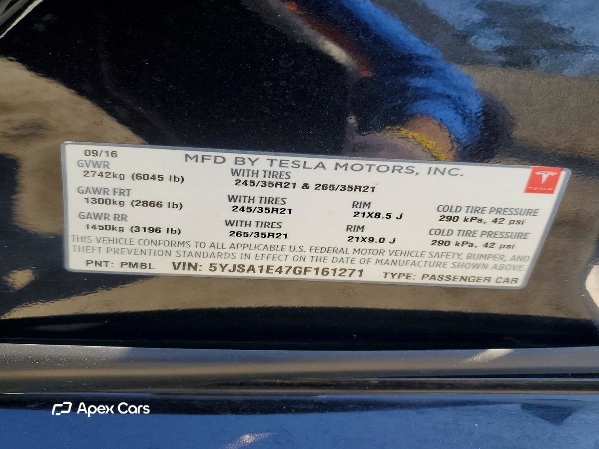 Tesla Model S 2016