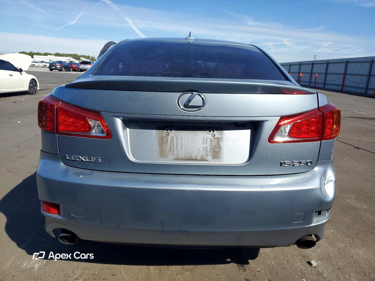 Lexus IS 2010