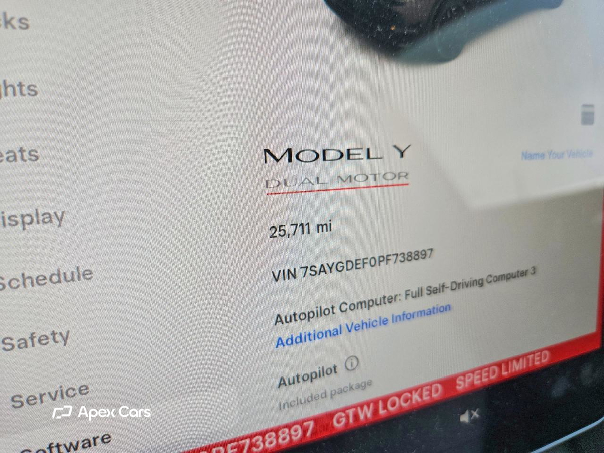 Tesla Model Y 2023