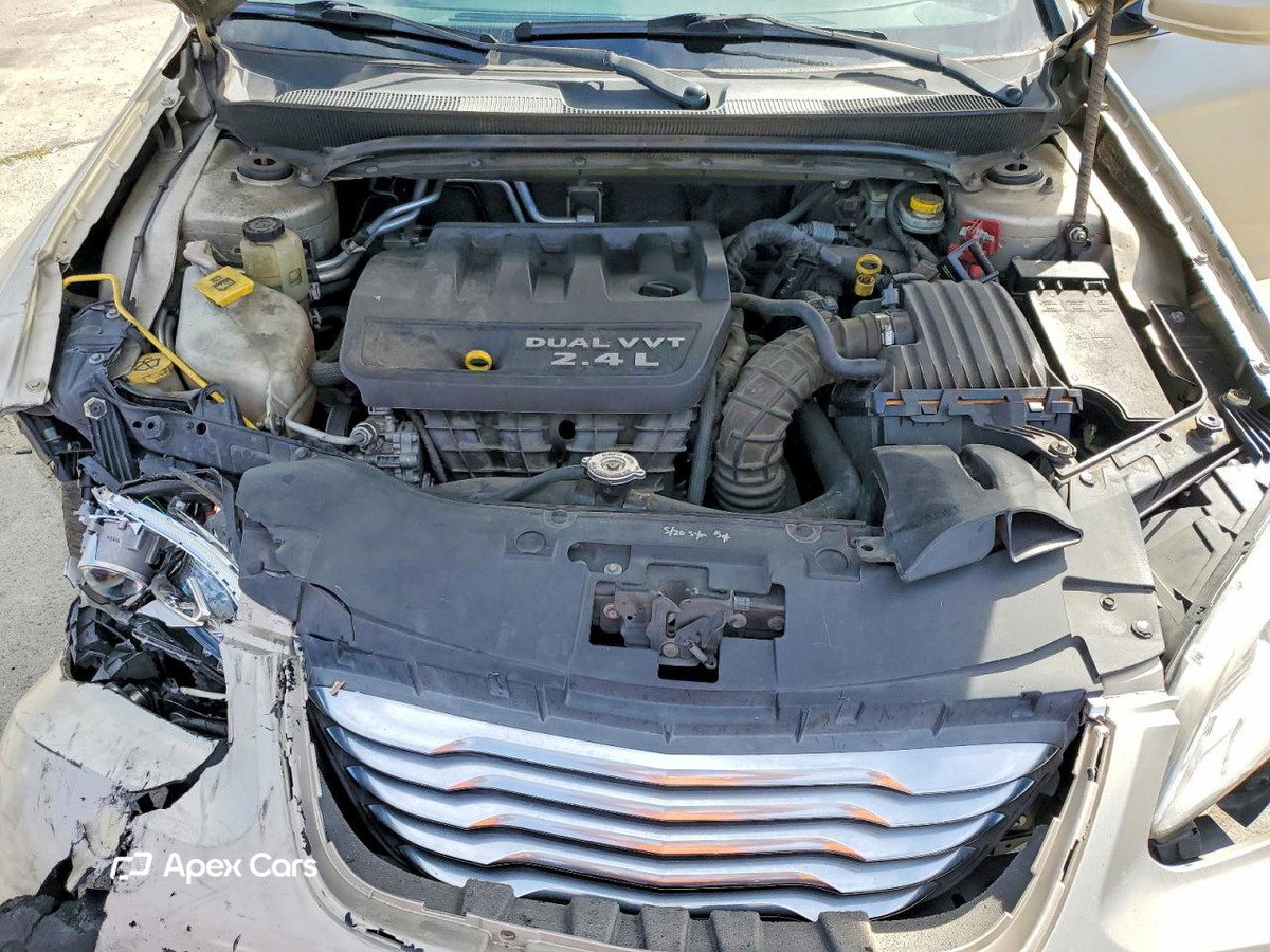 Chrysler 200 2013