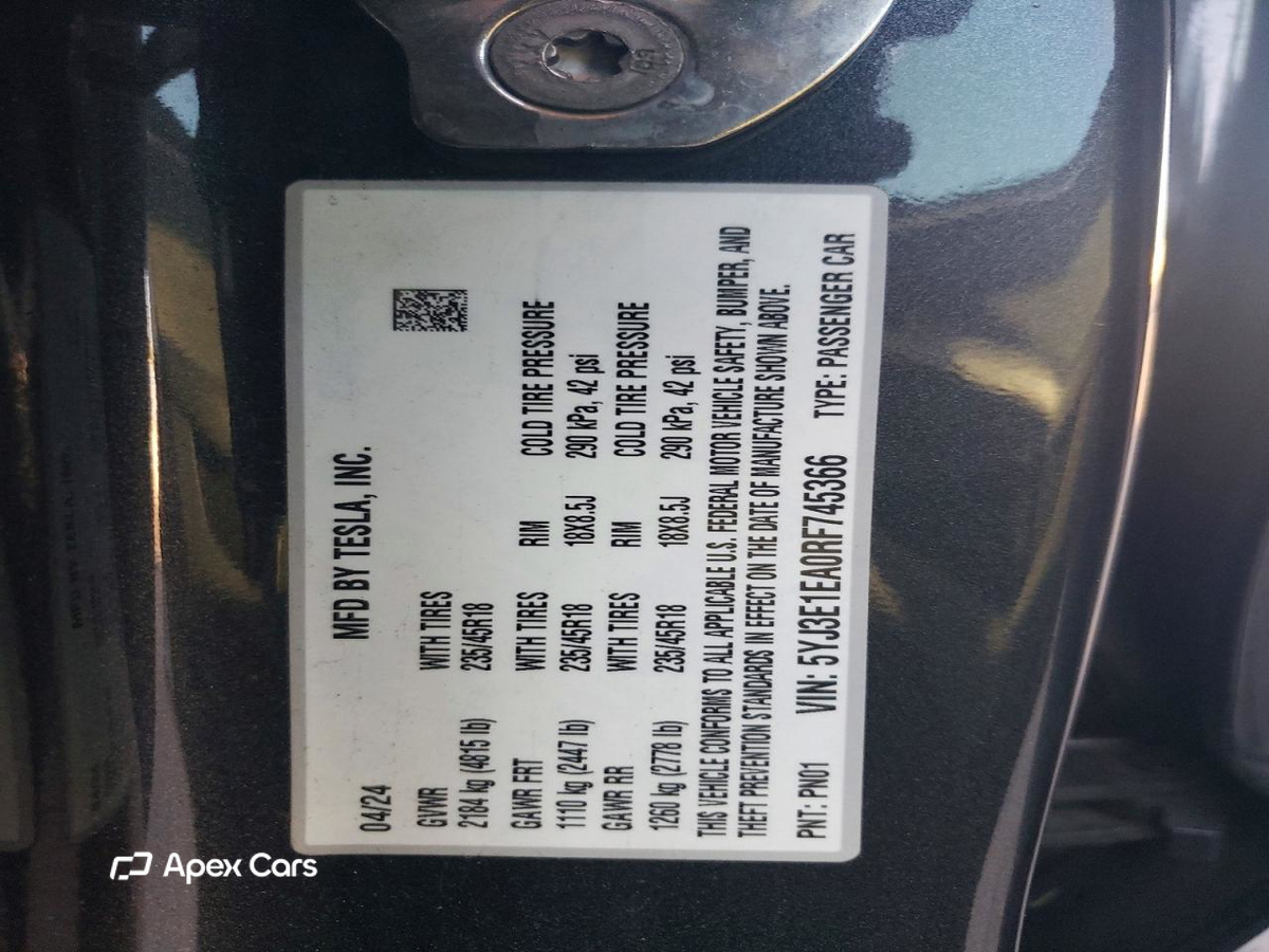 Tesla Model 3 2024