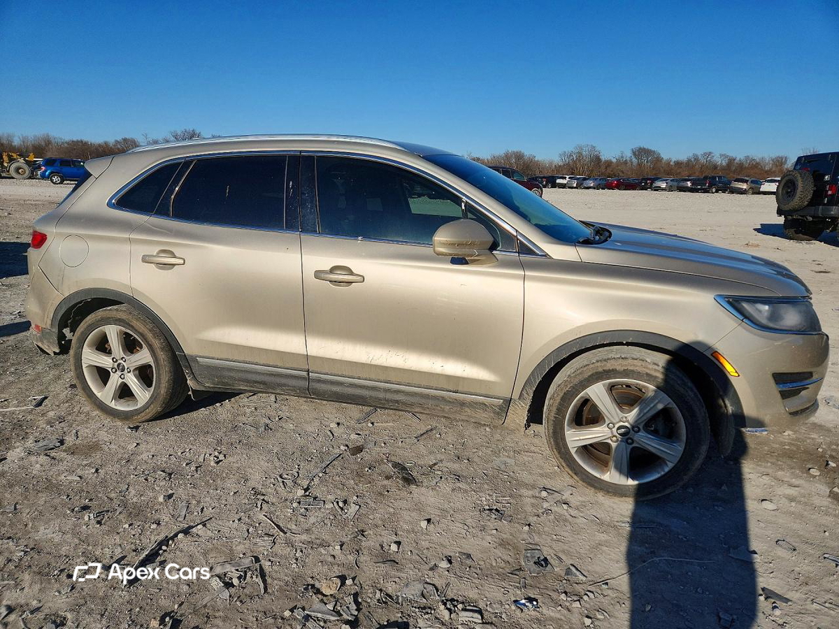 Lincoln MKC 2017