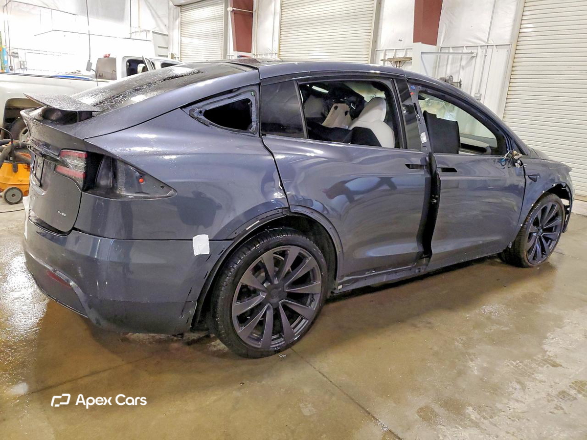Tesla Model X 2022