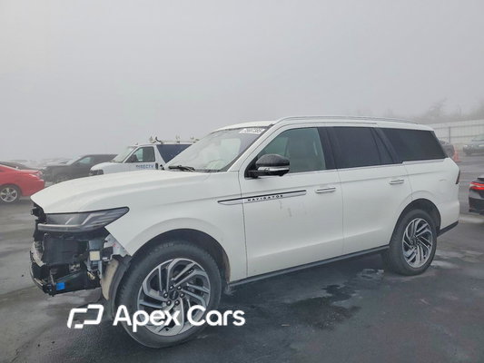 Lincoln Navigator 2025 - Image 1 of 14