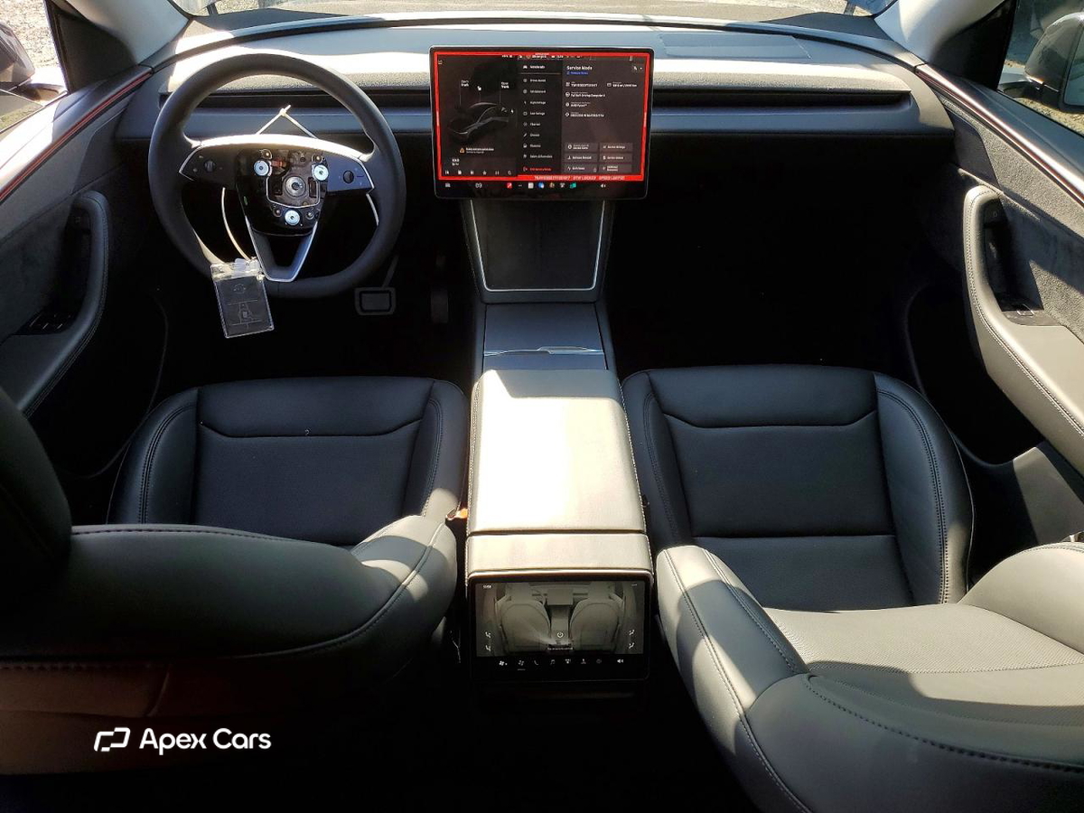 Tesla Model Y 2026