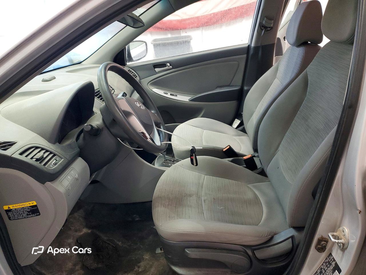 Hyundai Accent 2015