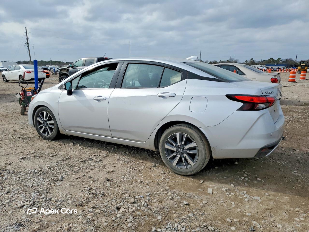 Nissan Versa 2021