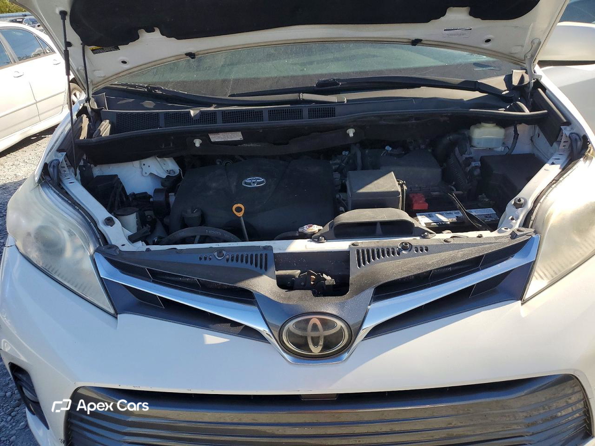 Toyota Sienna 2018