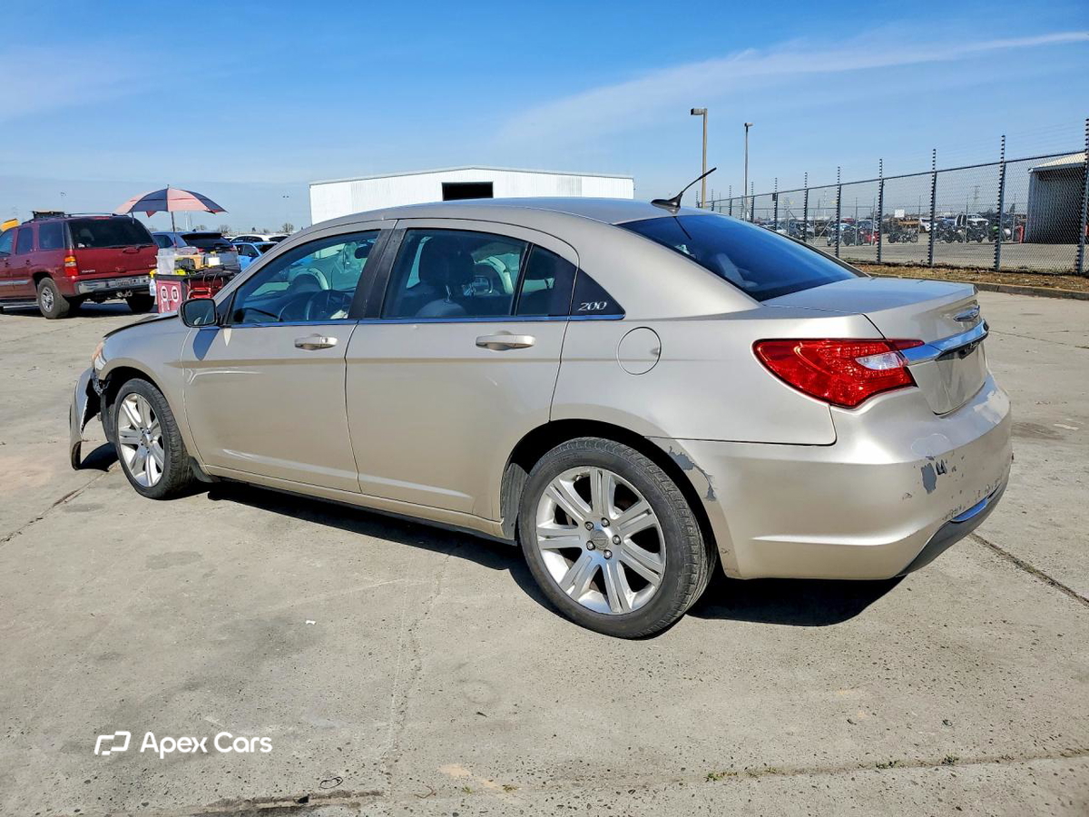 Chrysler 200 2013