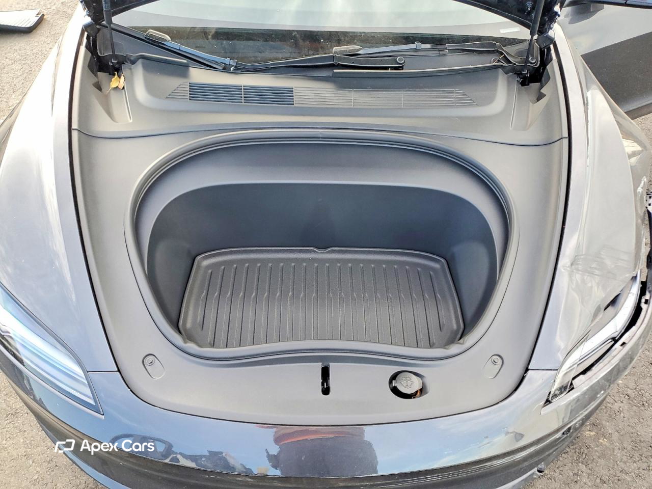Tesla Model 3 2025