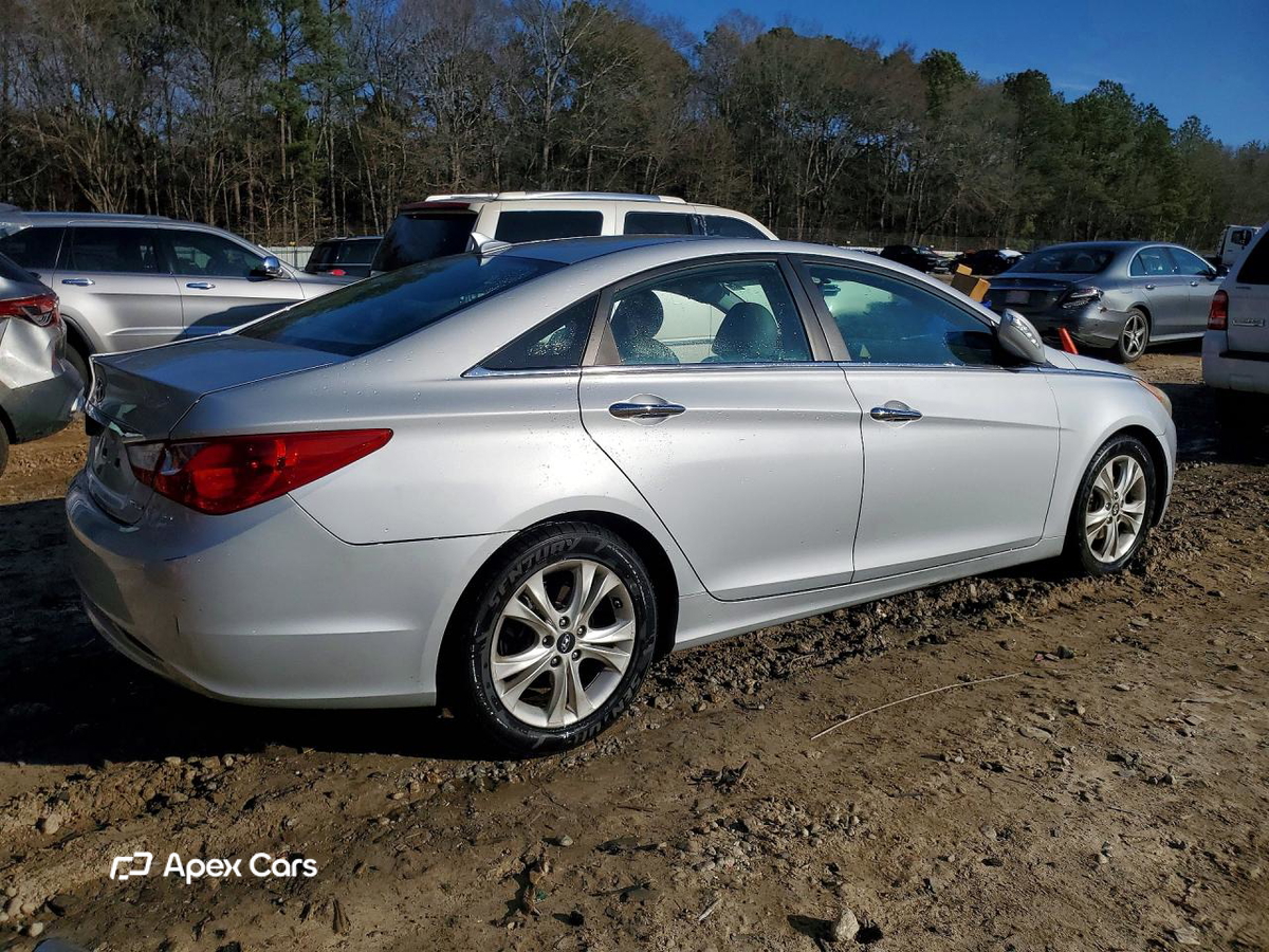 Hyundai Sonata 2011