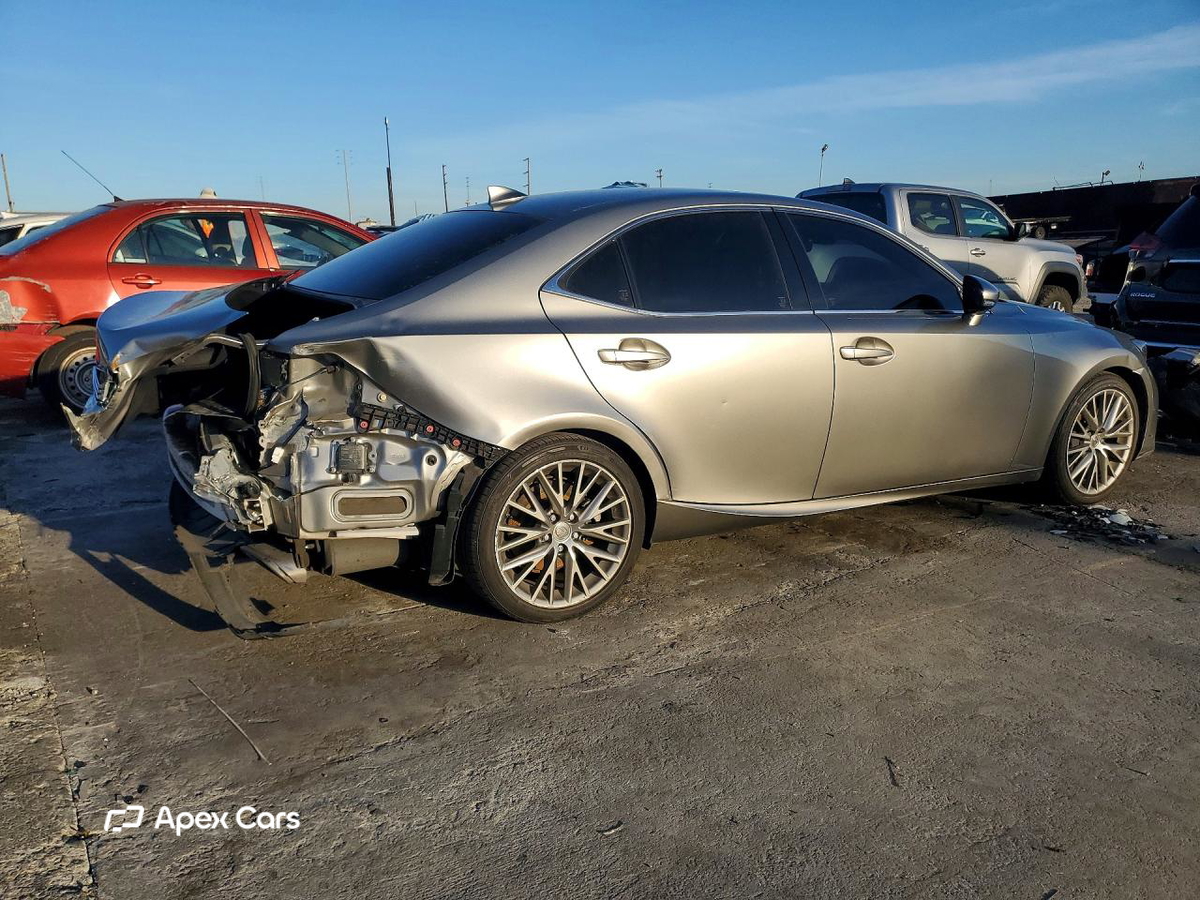 Lexus IS 2018
