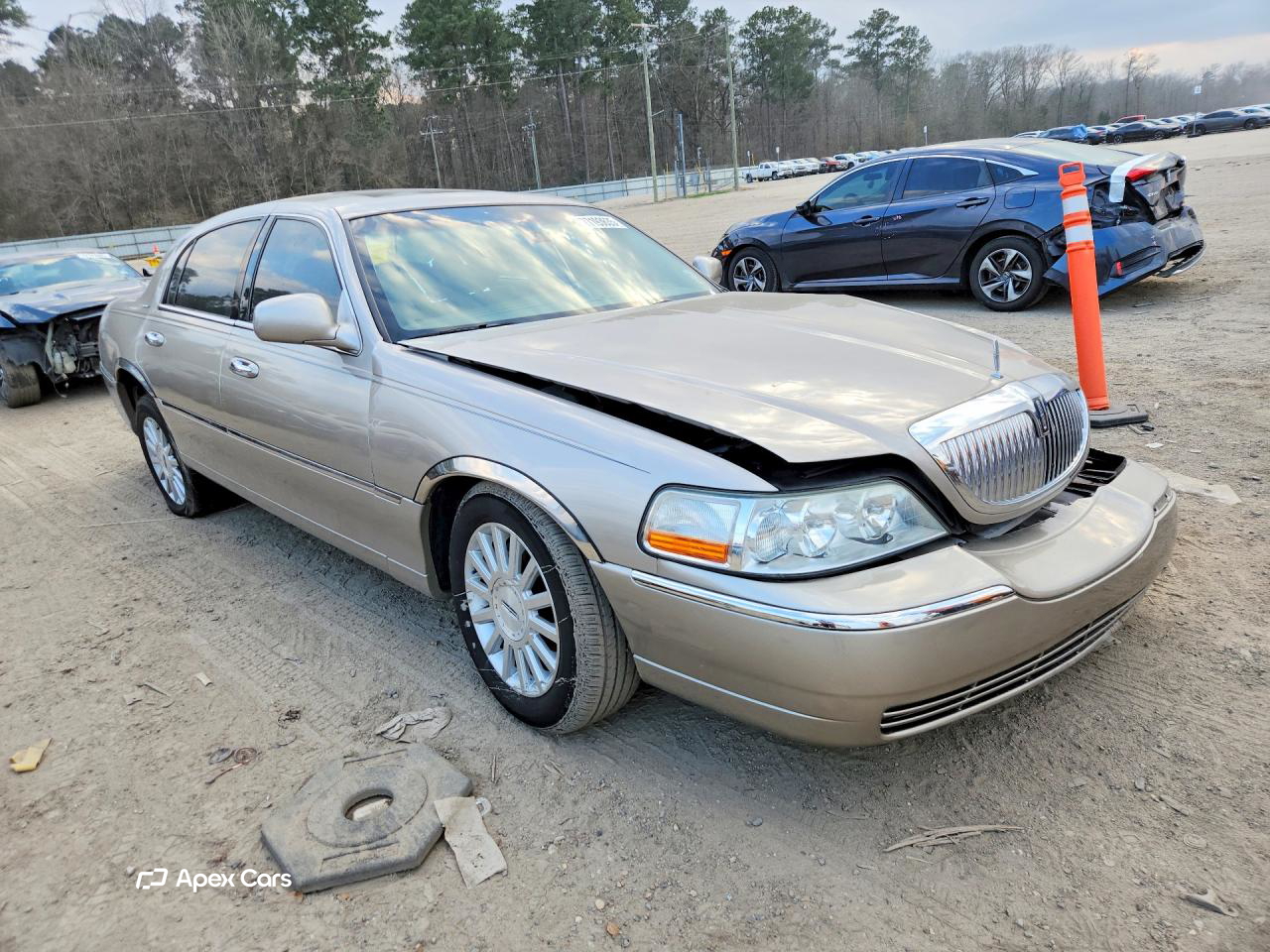 Lincoln Town Car 2003