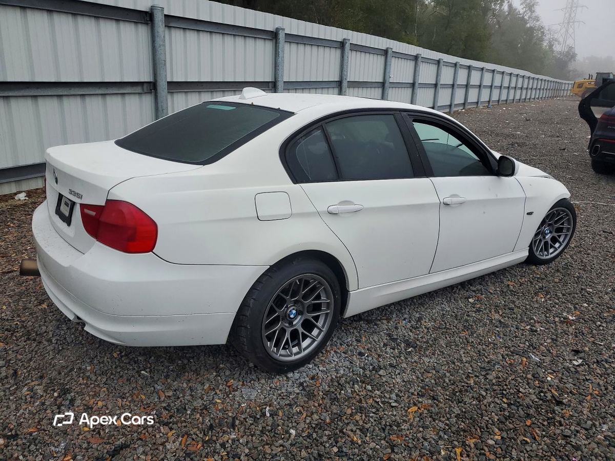 BMW Series 3 2011