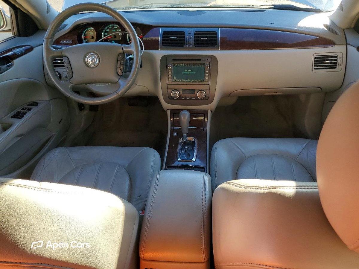 Buick Lucerne 2011