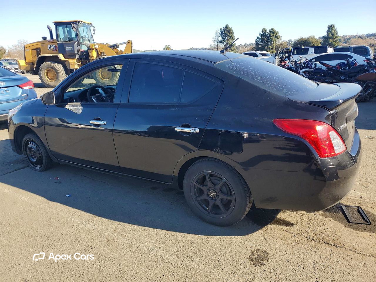 Nissan Versa 2016