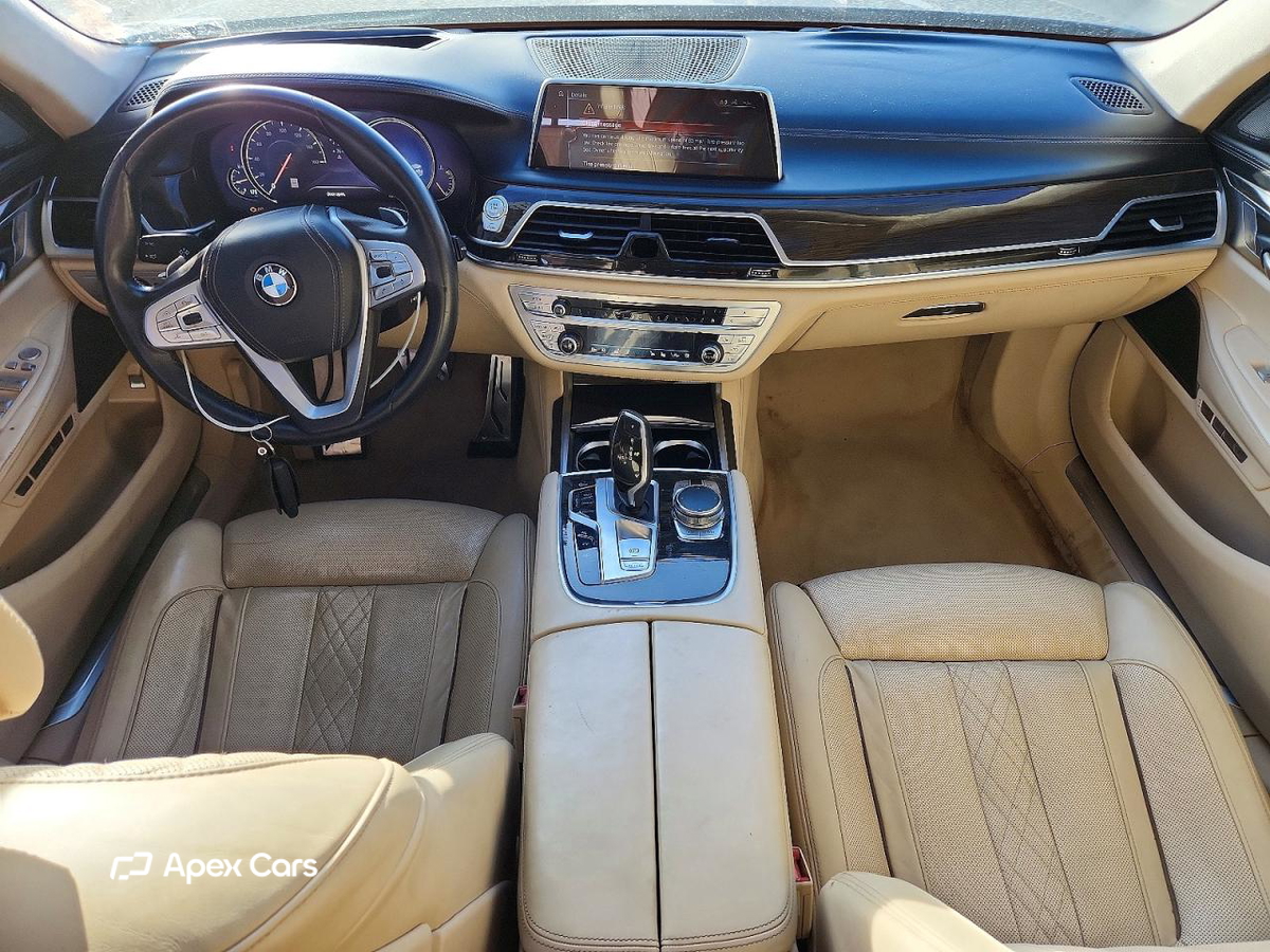 BMW Series 7 2016