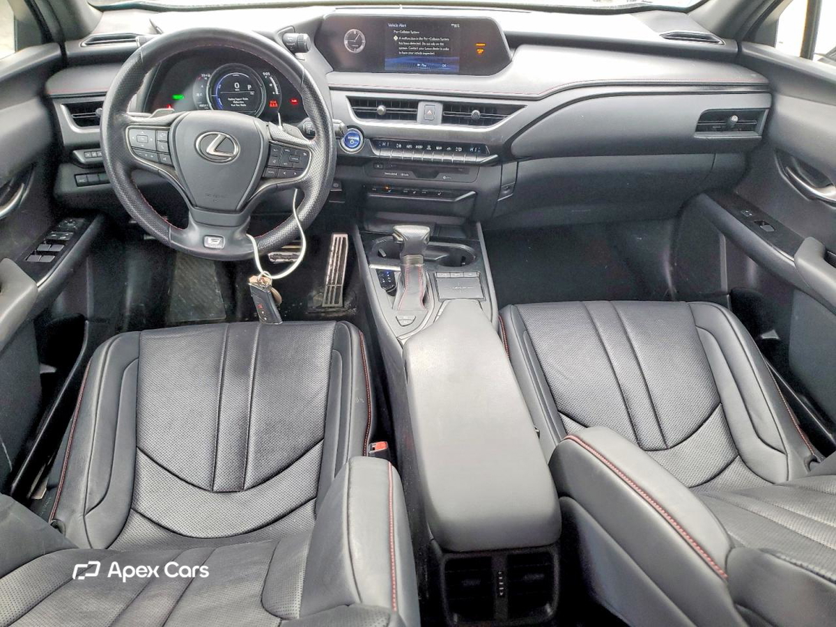 Lexus UX 2019
